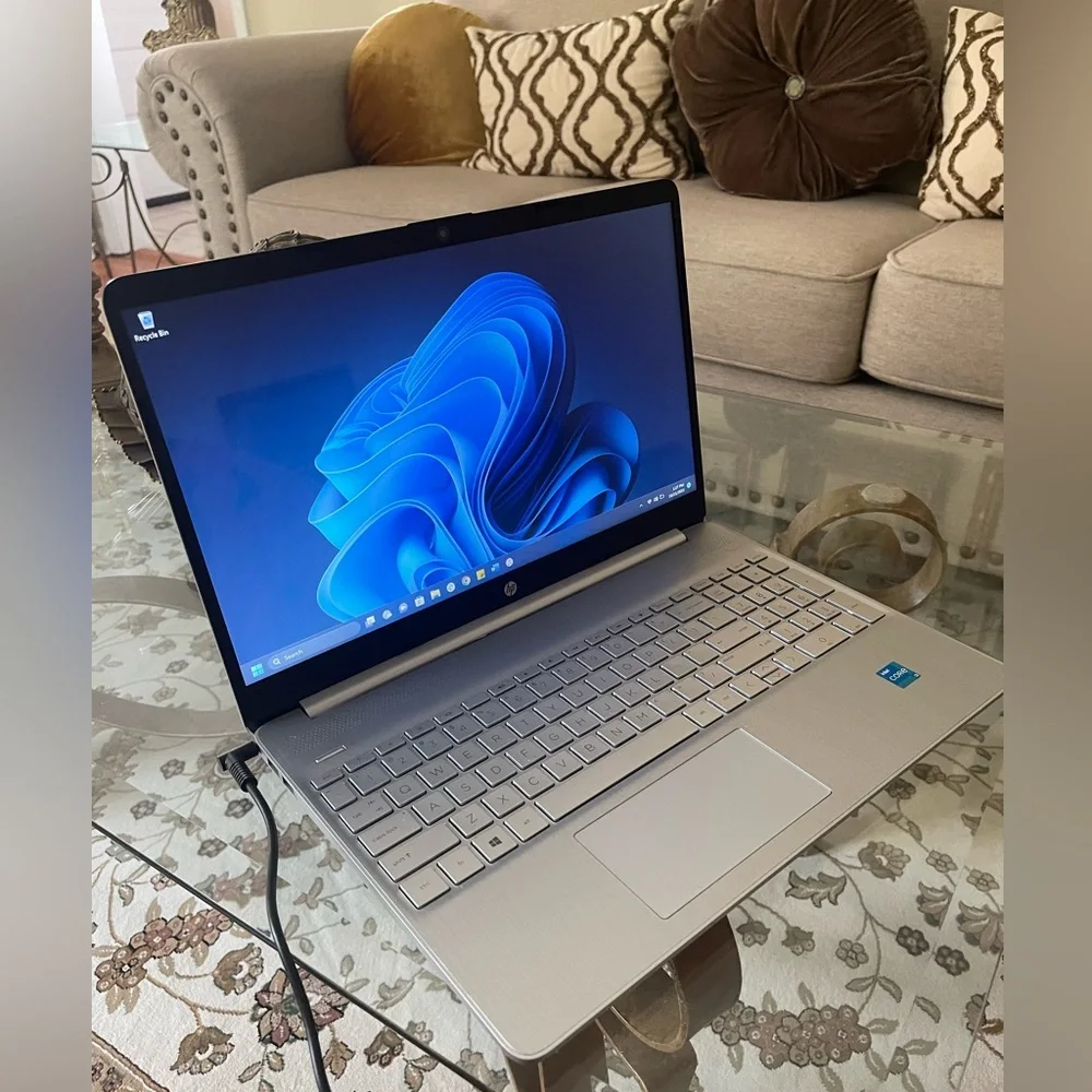 HP 15.6